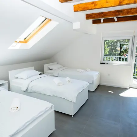 Villa-vista Di Pini Villa Sarajevo